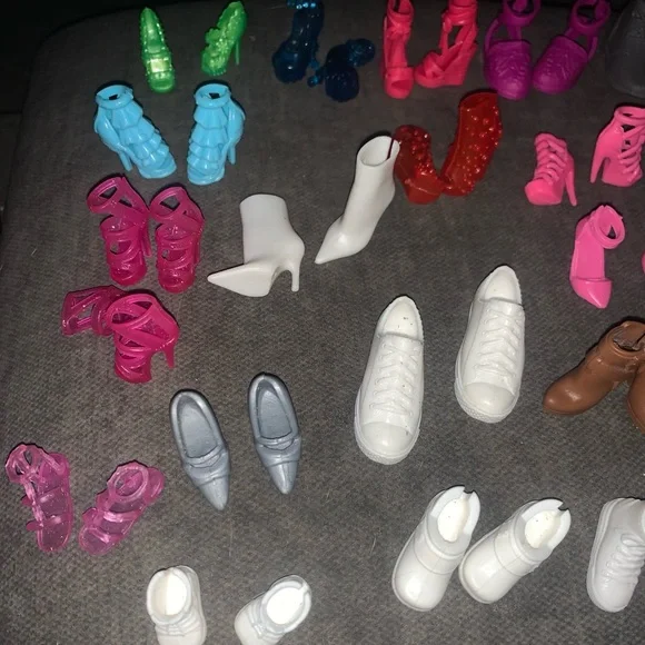 Mattel Green and Blue Doll Footwear Set